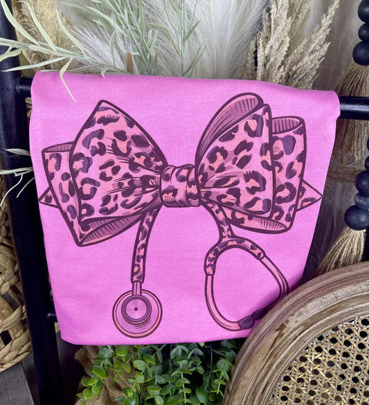 Leopard Bow Stethoscope (Gildan Tee)