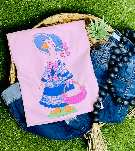 Goose with her Bonnet (Gildan Tee)