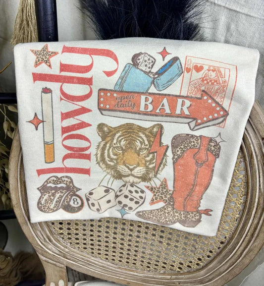 Howdy with Queen of Hearts (Gildan Tee)